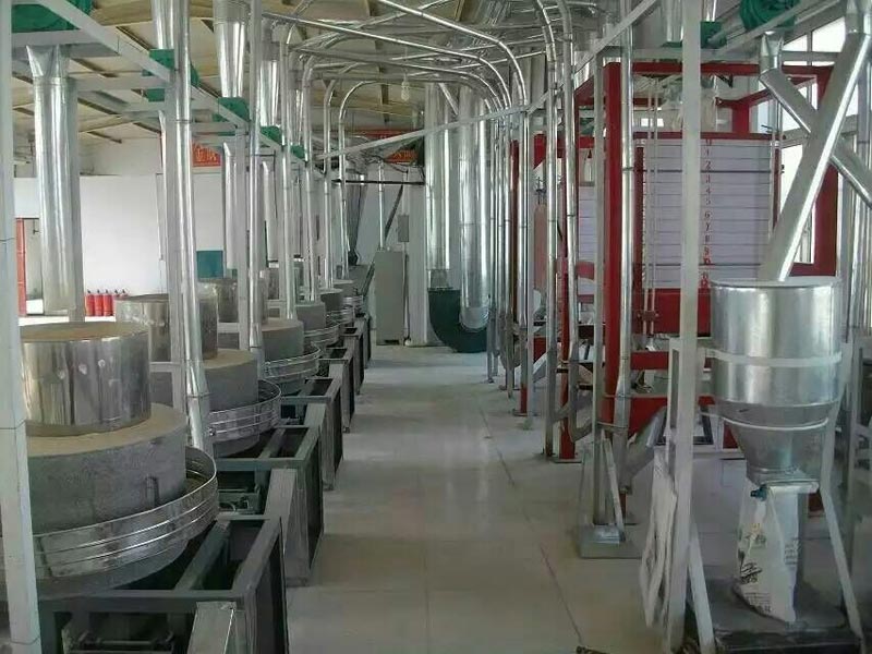山東石磨面粉機(jī)械廠家